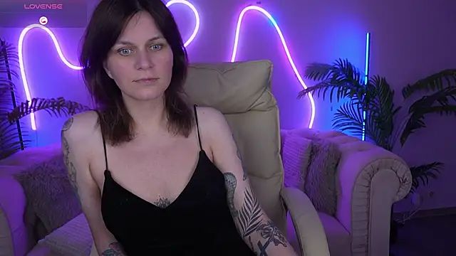 TinaMelt Live Sex Cams
