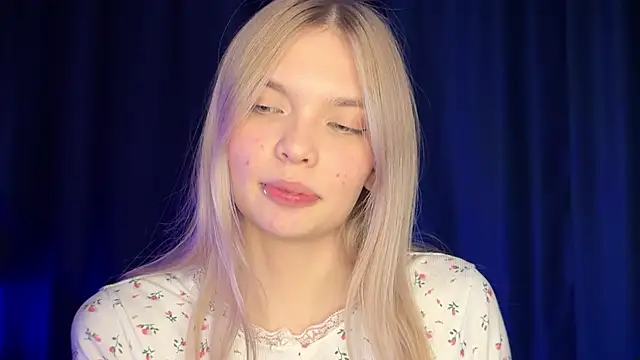 _Wiwiwi_'s Webcam Show