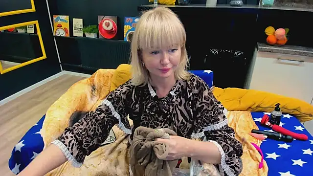 FlirtyMary's Webcam Show