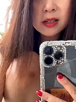 美女SSSniang-在线直播