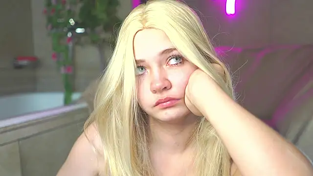 nikoli_naw Live Sex Cams