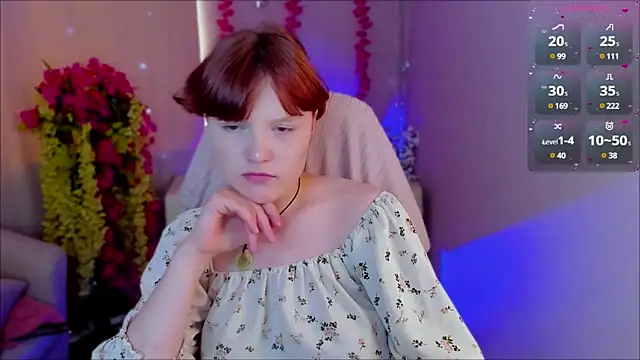 DreamyLuna Live Sex Cams