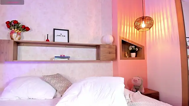 Zaraslim_ Live Sex Cams