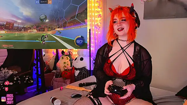 Angel-Lewd-Cake's Live Sex Cam Show