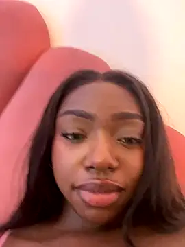 alissradiante1's Webcam Show