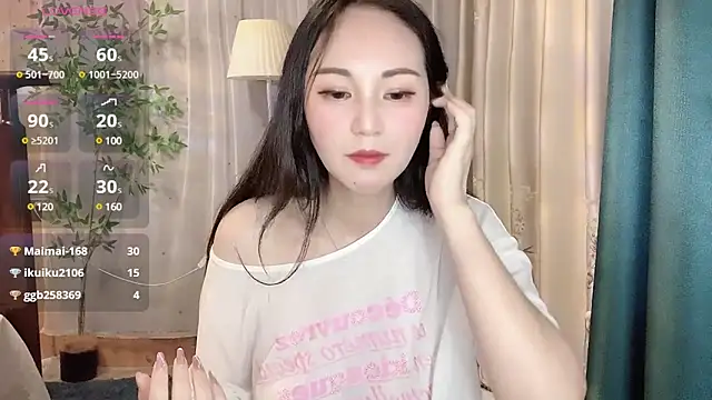 美女88T88-Aoo在线直播