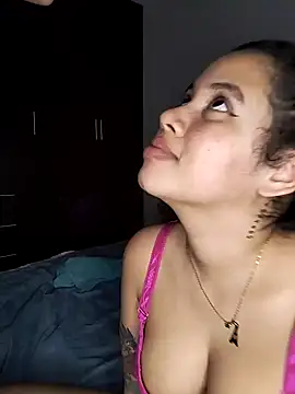 melissa-bella's Webcam Show