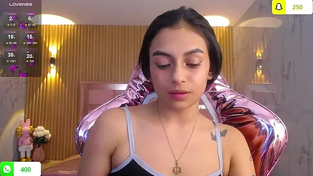 lilith_petit_sub's Webcam Show