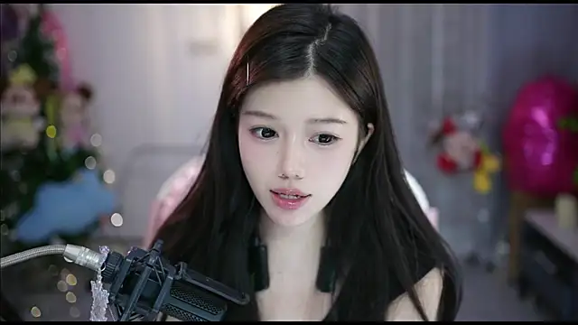 美女MinnieMoney在线直播