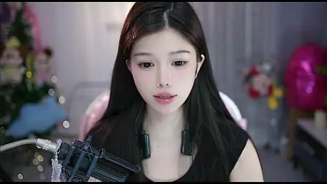 美女MinnieMoney在线直播