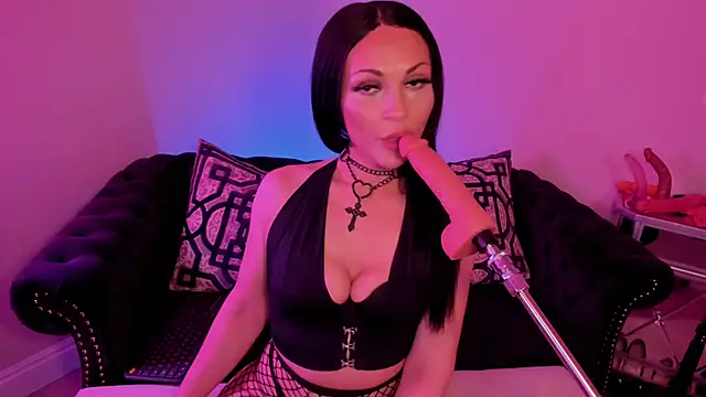 NatashaxoBangs' Webcam Show