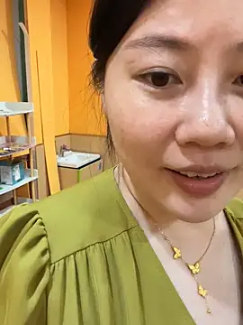 美女qinger2025在线直播