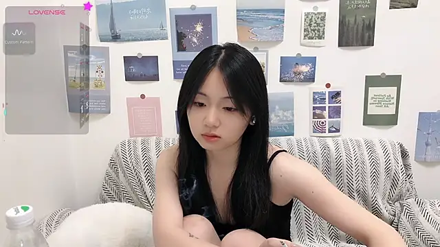 美女LiLiYbaby在线直播