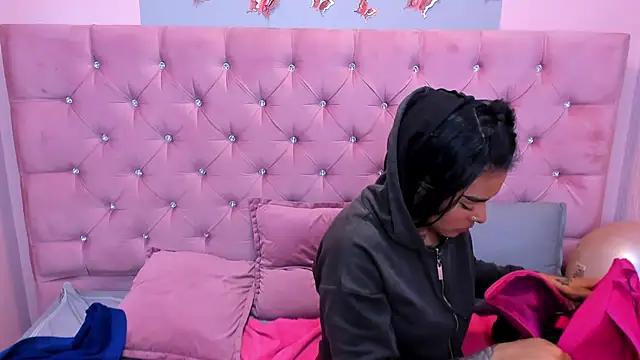 EmmaEbony_ Live Sex Cams
