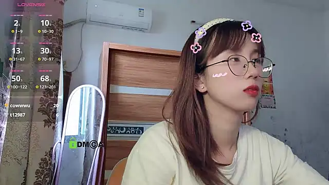 美女Lili_666在线直播