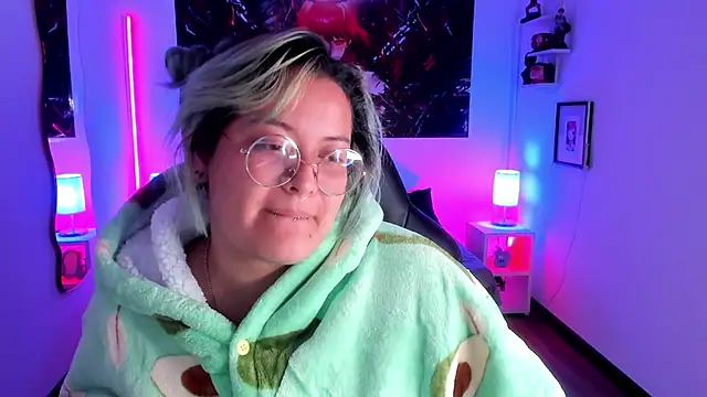 lucky-leah Live Sex Cams