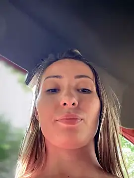 LetsFunKARINA's Webcam Show