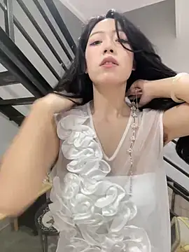 美女xiao-e-66在线直播