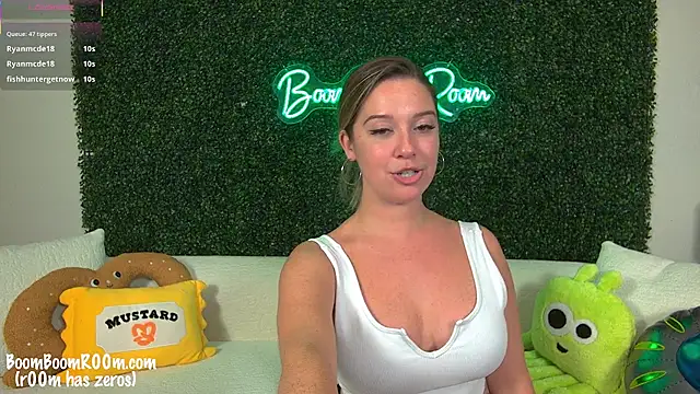 boomboomr00m's Webcam Show