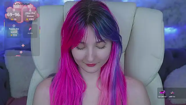 MikkyAoki Live Sex Cams