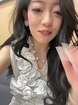 美女xiao-e-66在线直播
