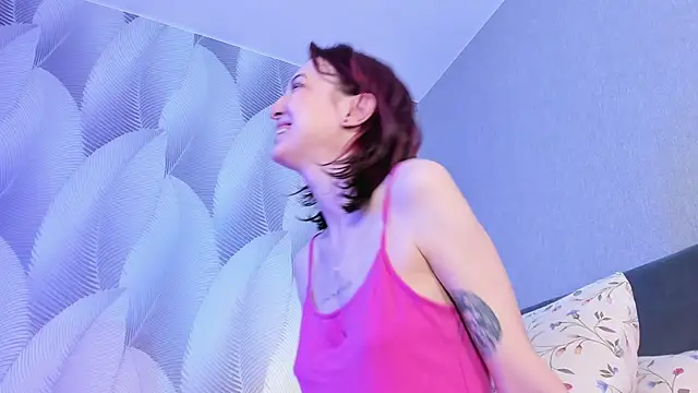 _ccrystaa_ Show in webcam