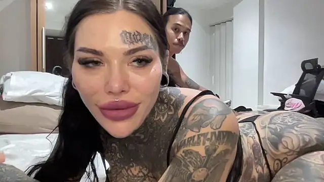 claudiacvc95's Webcam Show