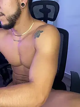 ARON_TAYLER01 webkamerás műsora