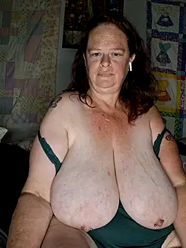 Scarlett2372's Webcam Show