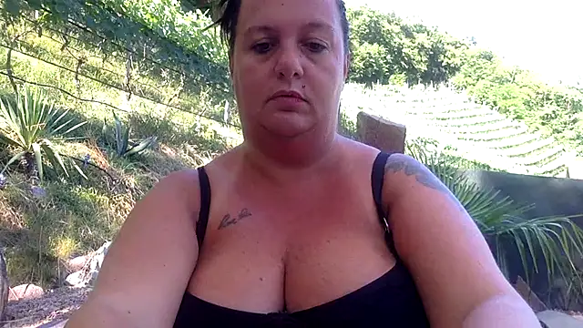 LaReginaNera Live Sex Cams