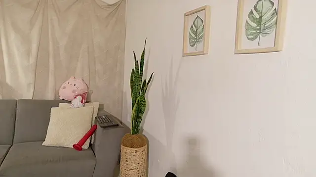 YuliethPetite Live Sex Cams