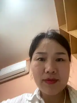 美女nianxiaohua886在线直播