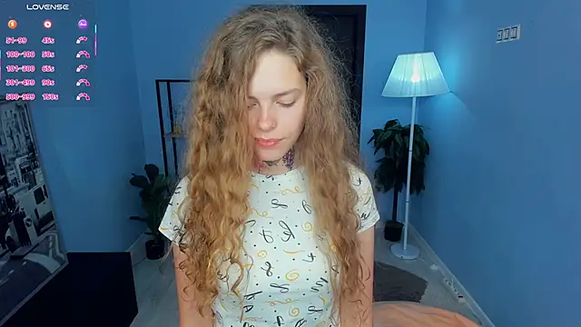 RayaNenlia Live Sex Cams