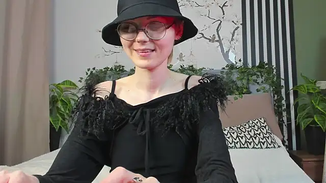 ema_spark Live Sex Cams