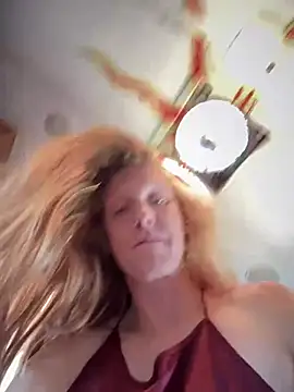 GoldenFlameGoddess' Webcam Show