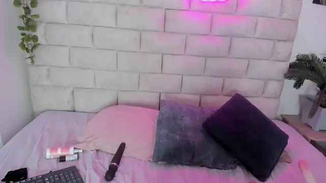 RavenRin Live Sex Cams
