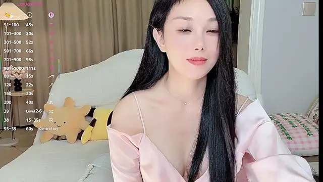 美女Xiatian520_在线直播