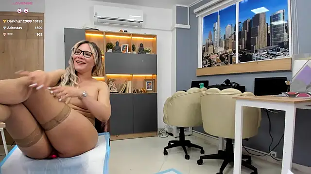 Franshesca_HotxxX's Webcam Show