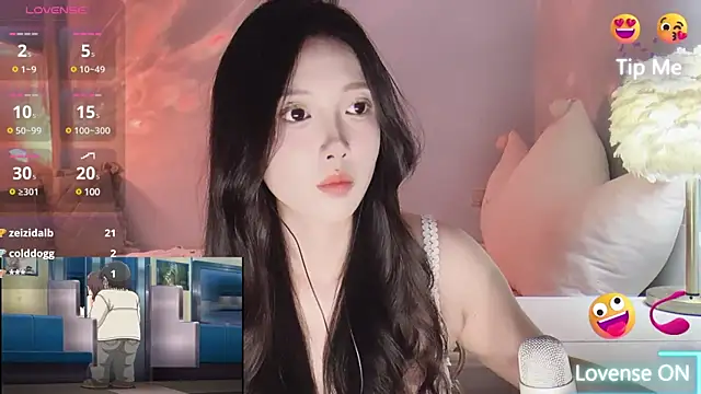 美女-Tilana-在线直播