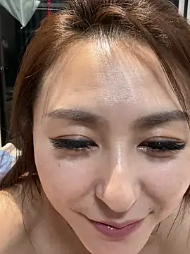 美女xiaobei_ahb在线直播