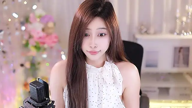 美女SleepArtist在线直播