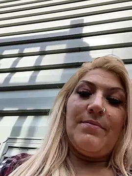LittleMissEeve's Webcam Show