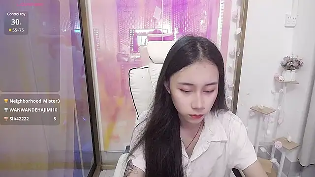 美女Maevew在线直播
