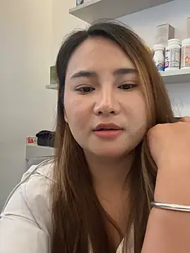 美女Emmie767在线直播