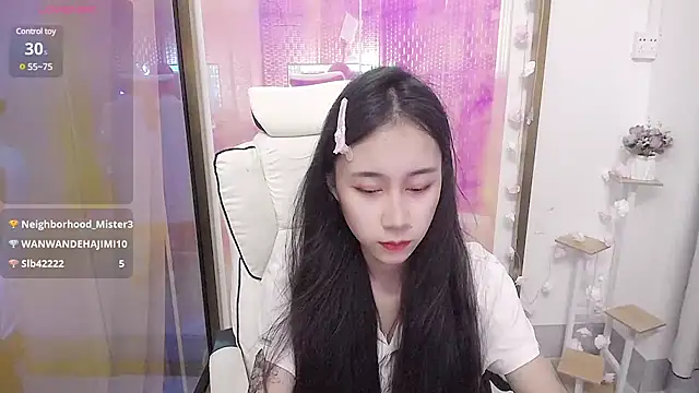美女Maevew在线直播