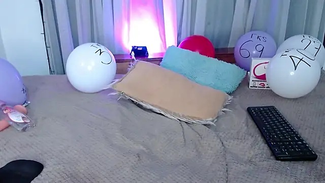 Siena_sunflowercs Live Sex Cams