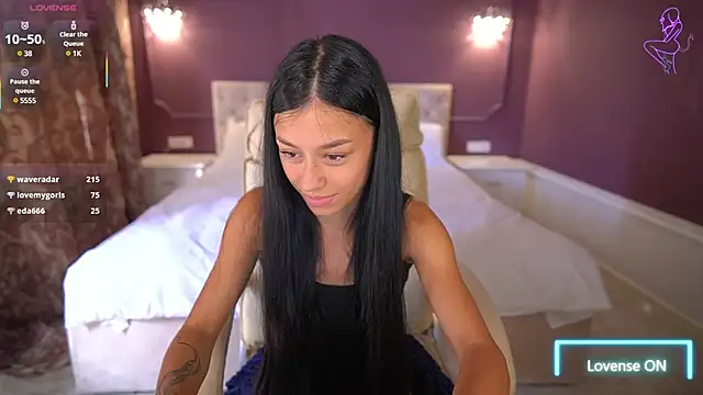 FataleNellie Live Sex Cams