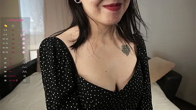 SunnBarns Live Sex Cams