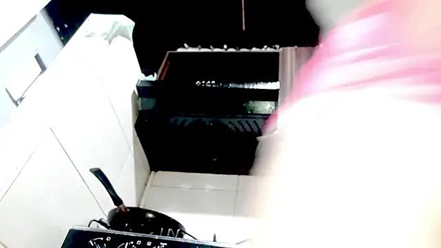 Chat ao vivo de PetiteIvoryQueen19