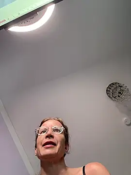 AnnikaRose webcam